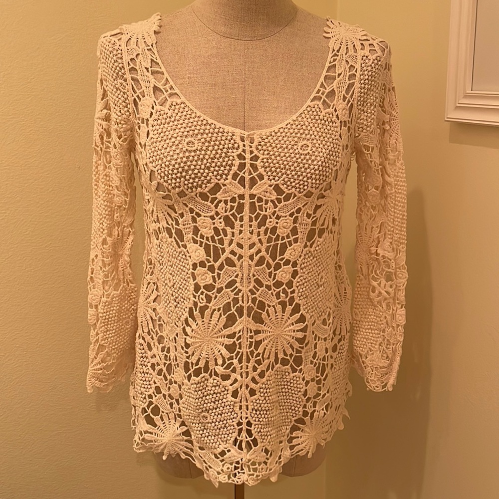 Lovely 153 crochet knit cream pullover S
